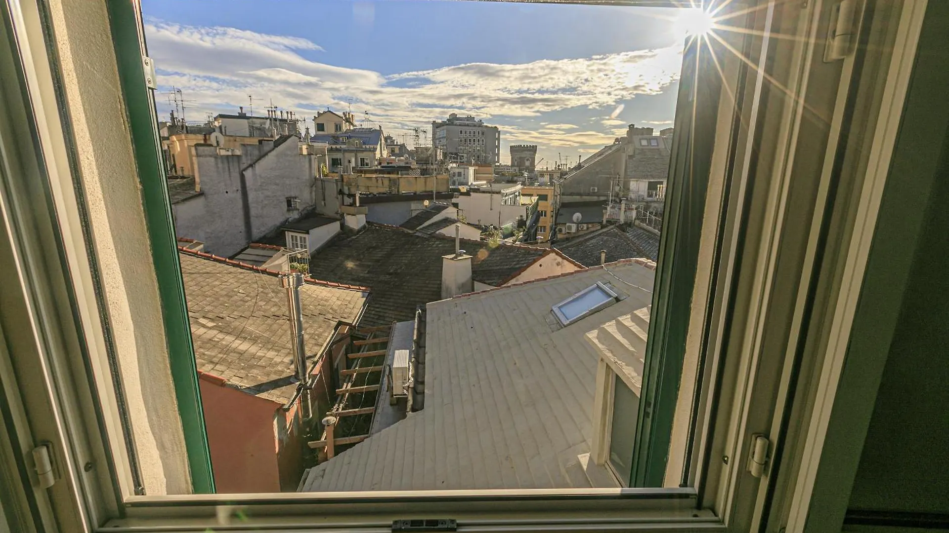 Iflat Un Nido Sui Tetti Lägenhet Genua